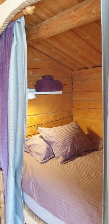Woodstock B & B Studios Bålsta Екстериор снимка