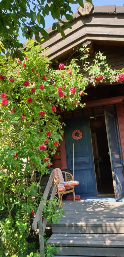 Woodstock B & B Studios Bålsta Екстериор снимка