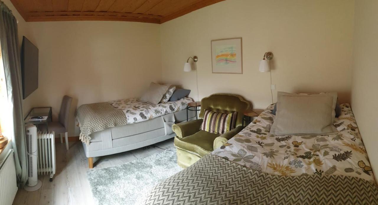 Woodstock B & B Studios Bålsta Екстериор снимка