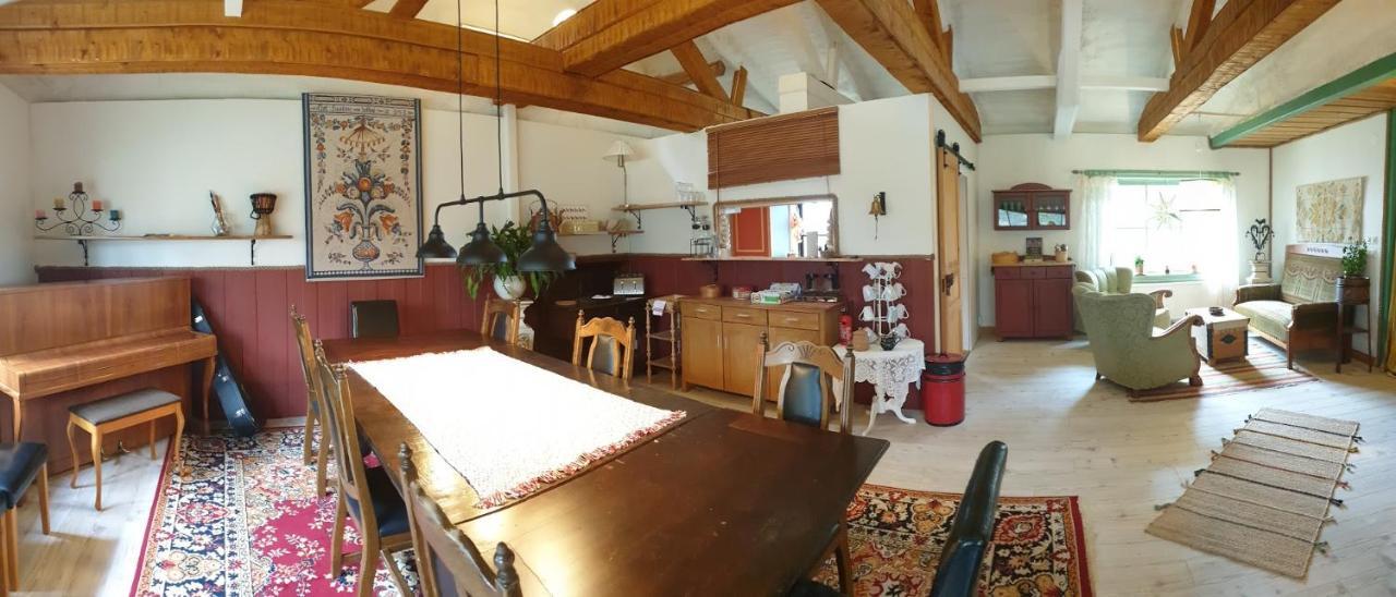 Woodstock B & B Studios Bålsta Екстериор снимка