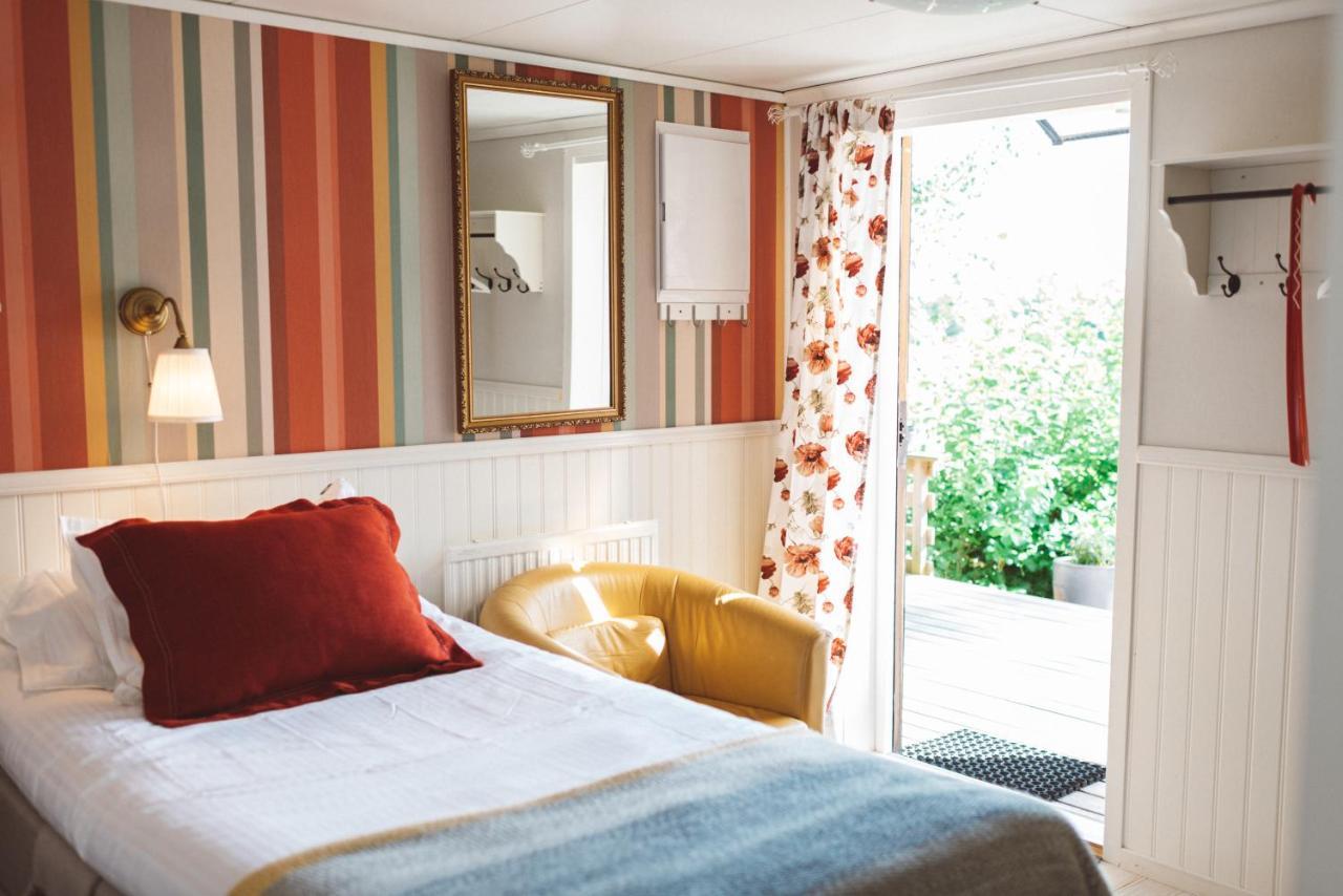 Woodstock B & B Studios Bålsta Екстериор снимка
