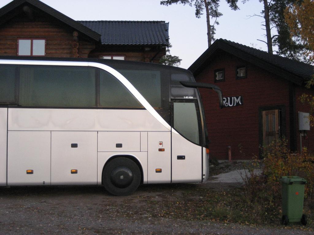 Woodstock B & B Studios Bålsta Екстериор снимка